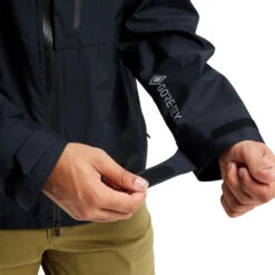 Burton [ak] Gore-Tex 2L Surgence Shelljacke True Black Herren -Skiausrüstung burton ak gore surgence 2l jacket 21606104001 05 gross