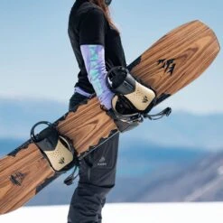 Jones Womens Flagship Snowboard Damen -Skiausrüstung jones womens flagship 2023 03 grossxa9rk8oCcSKyp