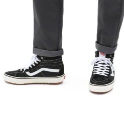Vans Sk8-Hi MTE-1 Hi-Top-Schuhe Black/True White Damen, Herren 17 Vans Sk8-Hi MTE-1 Hi-Top-Schuhe Black/True White Damen, Herren -Skiausrüstung vans sk8 hi mte 1 vn0a5hzy6bt 08 gross