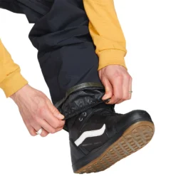 Volcom L Gore-Tex Skihose Black Herren -Skiausrüstung volcom l gore tex pant g1352303 blk 05 gross