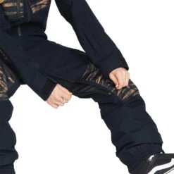 Volcom Romy Schneeanzug Black Damen -Skiausrüstung volcom romy snow suit h0652206 blk 08 gross